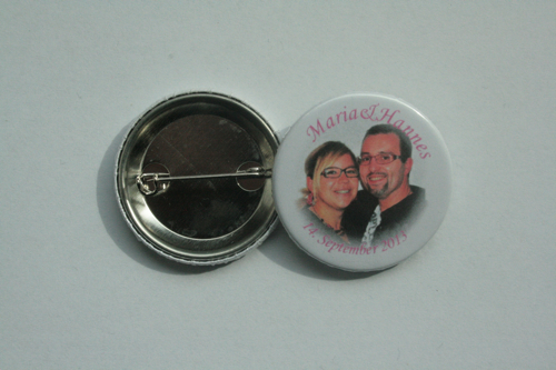 Buttons mit Foto für Hochzeitsanstecker